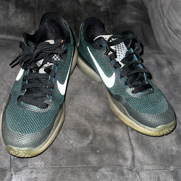 Kobe X flight - Picture 2 of 6